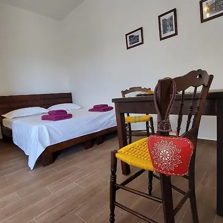 Gorani Πανσιόν 4*